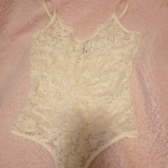 Lace body suit - Picture 1 of 3